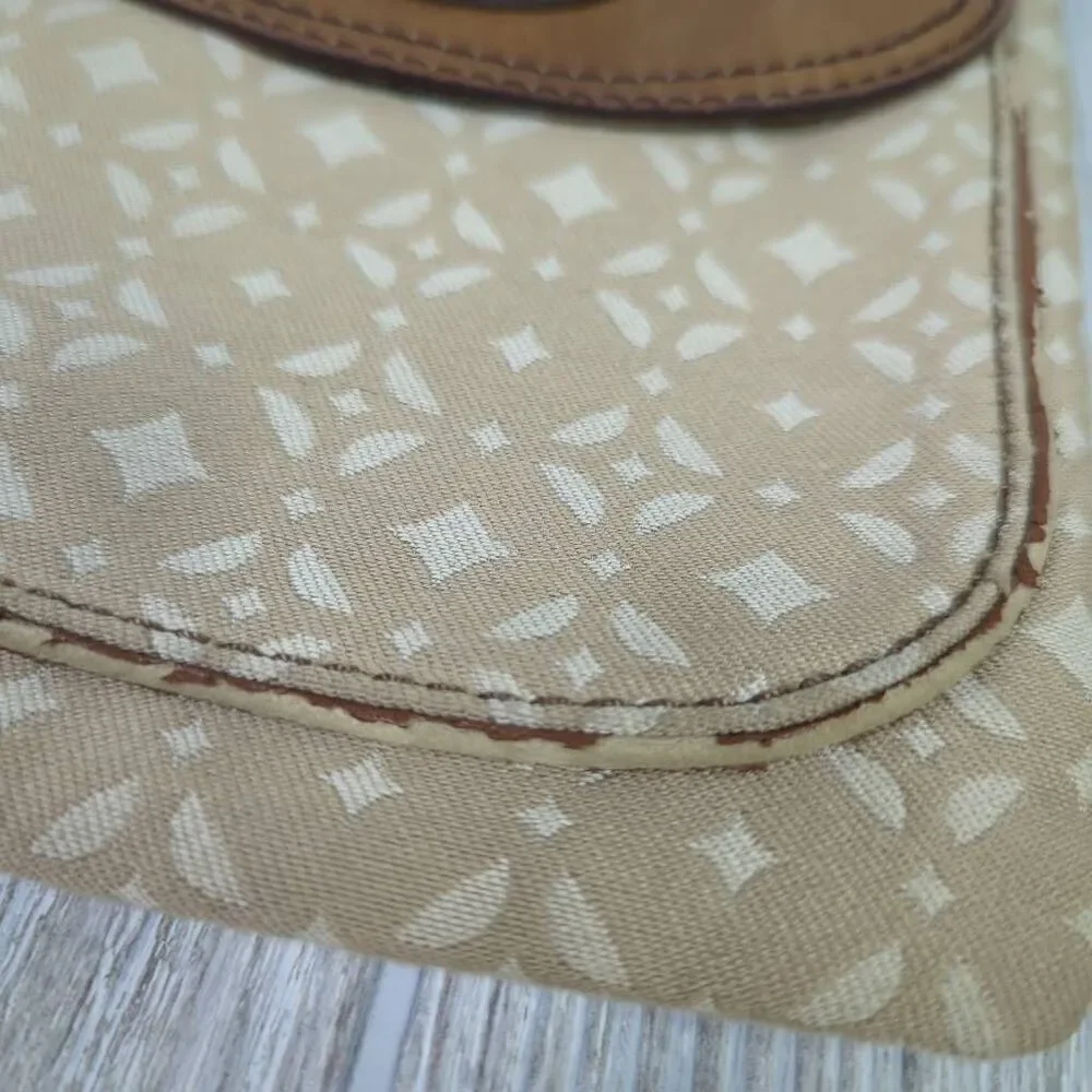 FOSSIL 'MADDOX' VINTAGE ZIP CLOSE CANVAS & LEATHER SMALL CROSSBODY HAND BAG